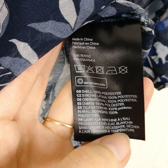 H&M Blue Floral Scrunched Sleeve Blouse - Picture 5 of 6